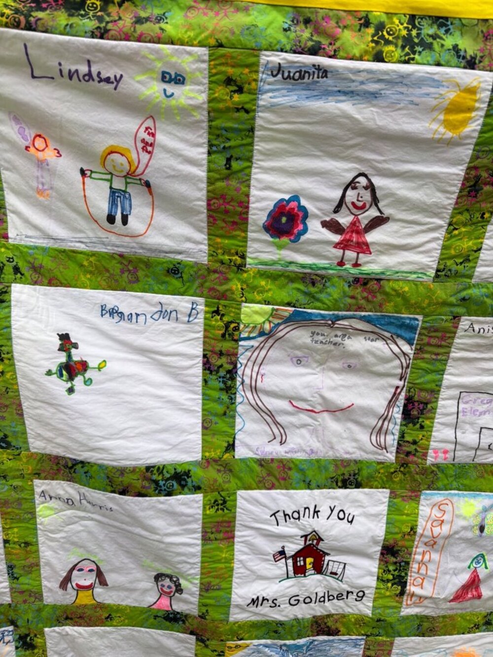 2002 Gregory Heights Elementary Burien WA 1st Grade Memory Throw Quilt 59 x 58 - Picture 8 of 13